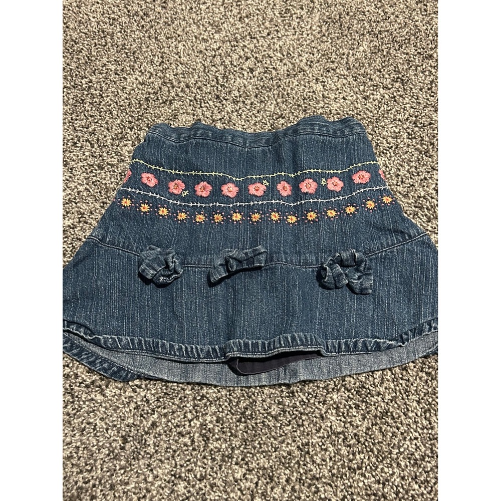 Cc8 Gymboree Girls‎ Denim Skirt with Floral Embroidery and Bows Size 5